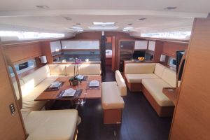 Dufour 530