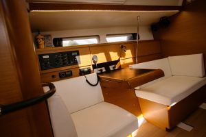 Sun Odyssey 449