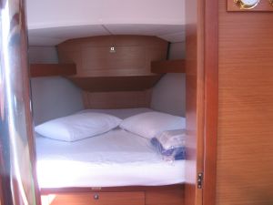 Dufour 382