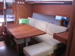 Dufour 382