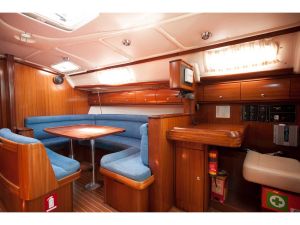 Bavaria 38 cruiser