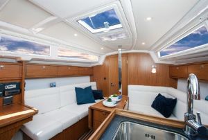 Bavaria Cruiser 33