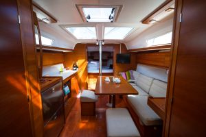 Dufour 382
