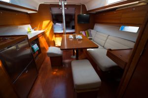 Dufour 382