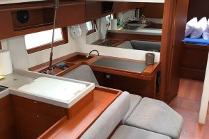 Oceanis 51.1
