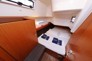 Bavaria Cruiser 37
