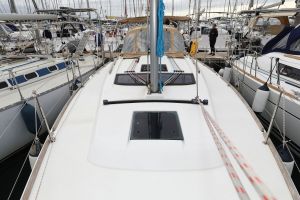 Dufour 350