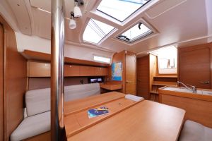Dufour 350