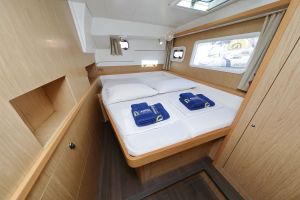 Lagoon 400 S2