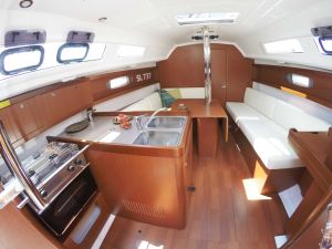 Oceanis 31