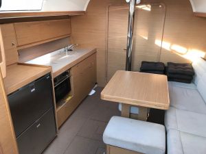Dufour 382