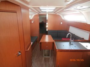 Bavaria Cruiser 37