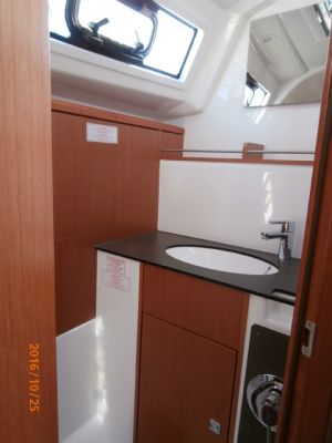 Bavaria Cruiser 37