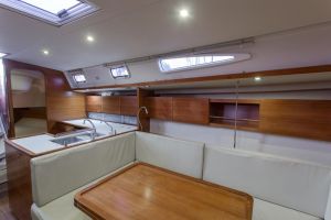 Salona 44