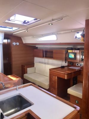 Salona 44