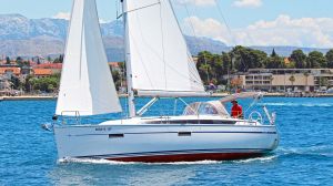 Bavaria Cruiser 37