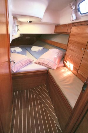 Bavaria 38 cruiser