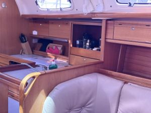 Bavaria 38 cruiser