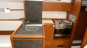 Sun Odyssey 349