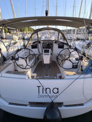 Sun Odyssey 389