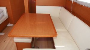 Sun Odyssey 439