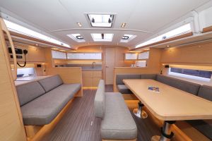Dufour 470
