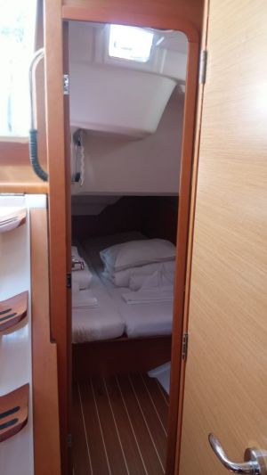 Sun odyssey 379
