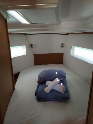 Sun Odyssey 380
