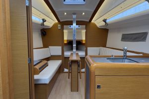 Sun Odyssey 349