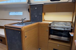 Sun Odyssey 349