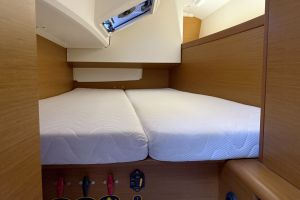 Sun Odyssey 349