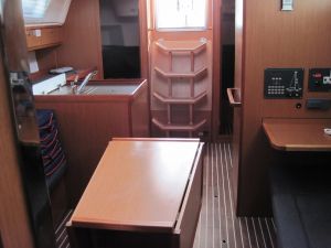 Bavaria Cruiser 37