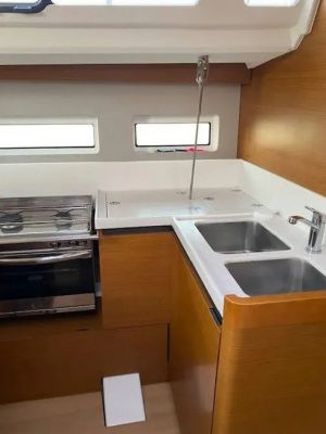 Sun Odyssey 440