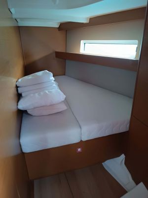 Sun Odyssey 440