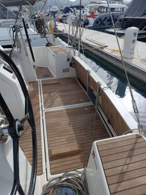 Sun Odyssey 440