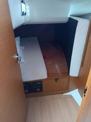 Sun Odyssey 440