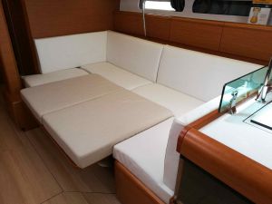 Sun Odyssey 449