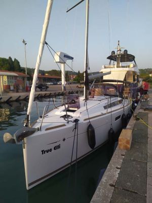 Sun Odyssey 349