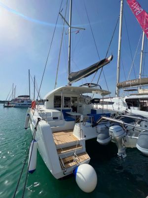 Lagoon 40