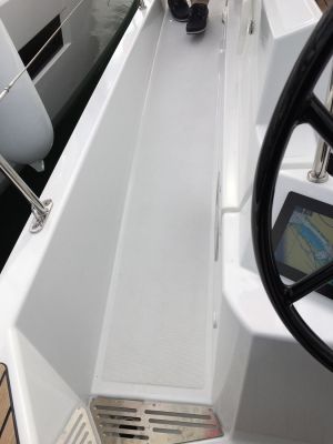 Sun Odyssey 440