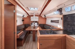 Sun Odyssey 349