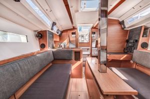 Sun Odyssey 349