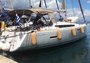 Sun Odyssey 389