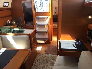Sun Odyssey 389
