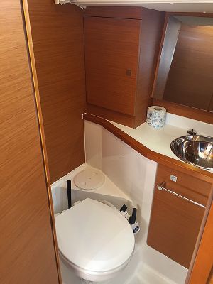 Sun Odyssey 389