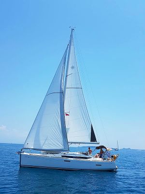 Sun Odyssey 389