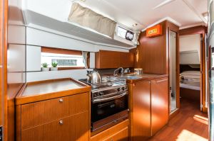 Oceanis 38.1