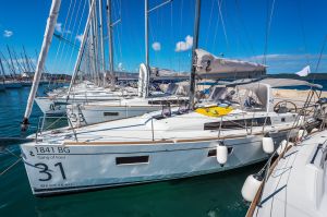 Oceanis 38.1