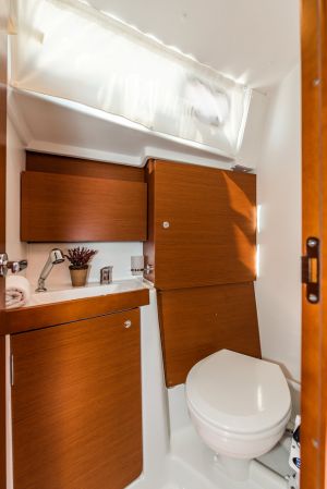 Oceanis 38.1