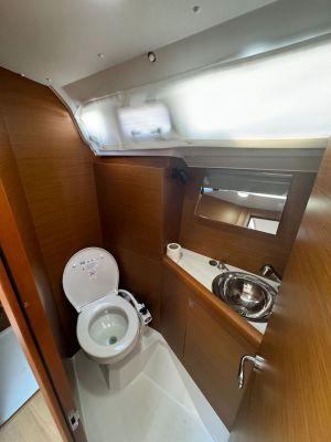 Sun Odyssey 349